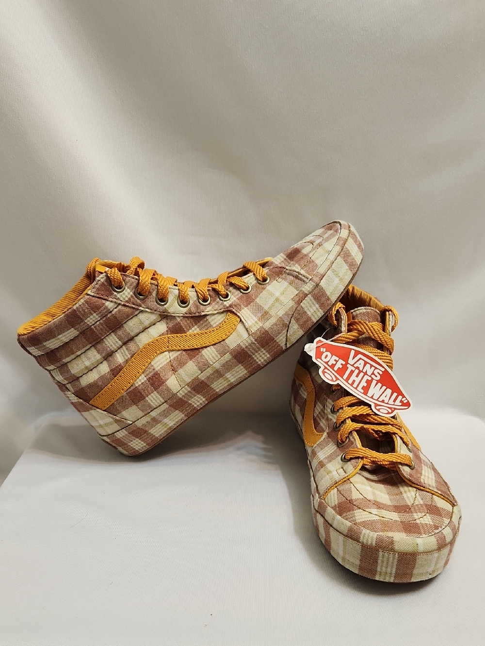 Vans OTW Retro Plaid Hightop Sneakers (Unisex M Size 7, W Size 8.5)